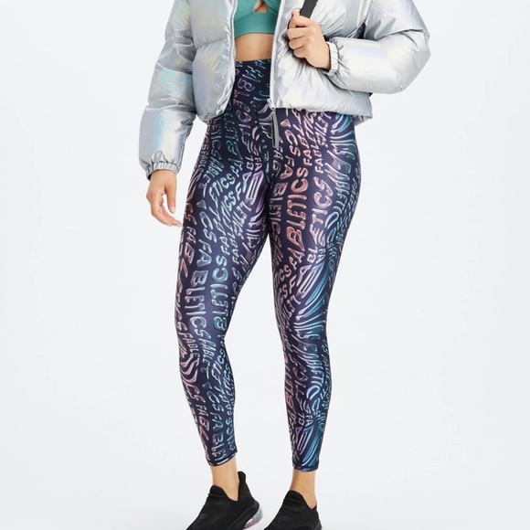 Fabletics Pants - Fabletics Ultra High-Waisted Shine 7/8 Legging